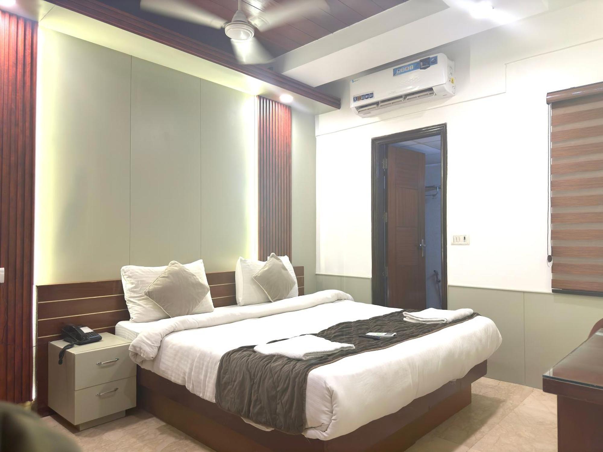 Hotel The Daanish Residency - Karol Bagh New Delhi Extérieur photo